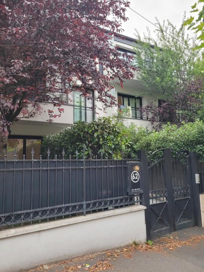 Appartement Standing 2 Pieces Avec Jardin Entre Paris & Dysney Bry-sur-Marne Bagian luar foto