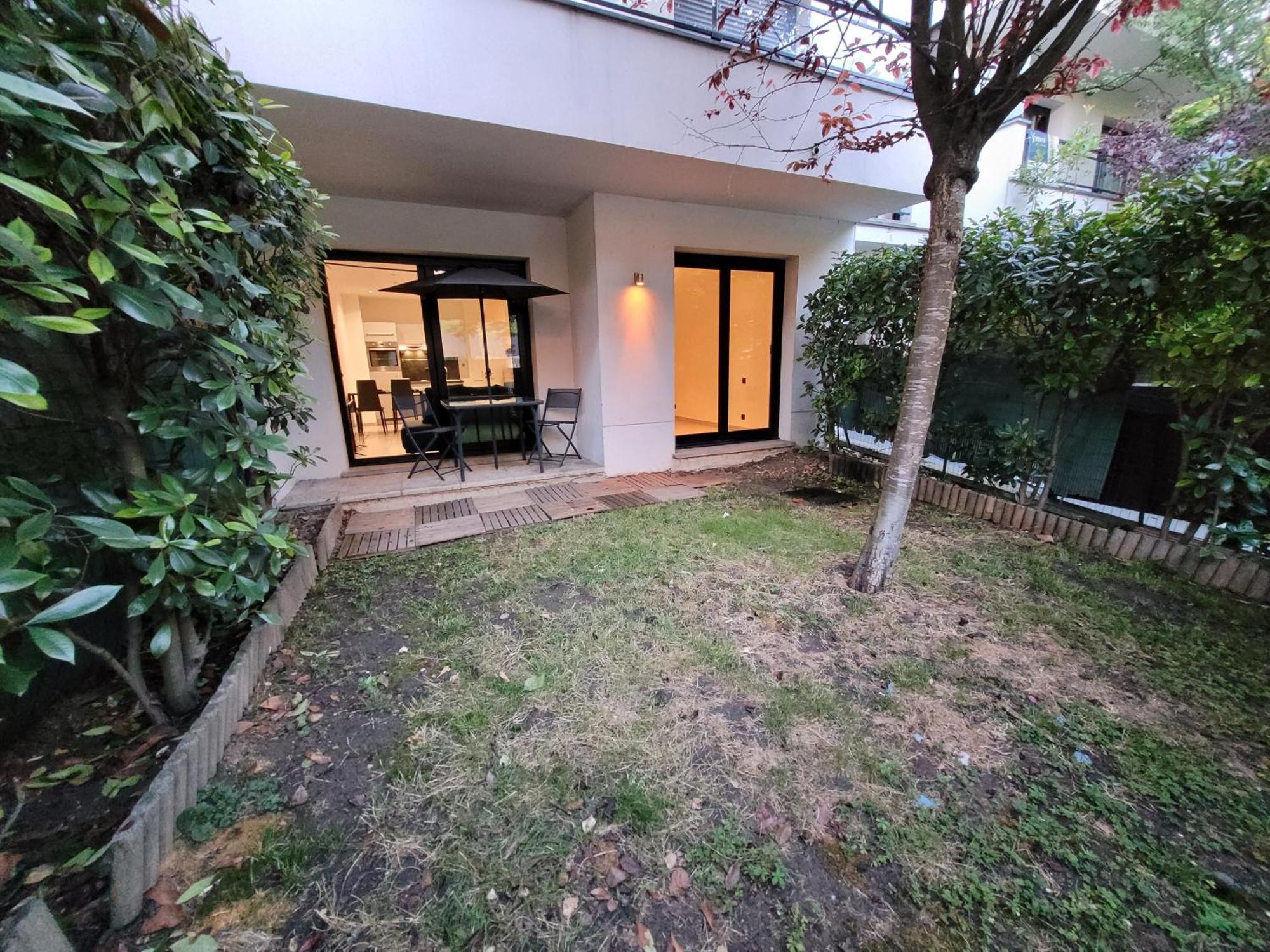 Appartement Standing 2 Pieces Avec Jardin Entre Paris & Dysney Bry-sur-Marne Bagian luar foto